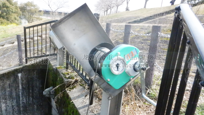 PNW型FUJI手摇绞盘用于灌溉渠开闭闸门案例实拍图二