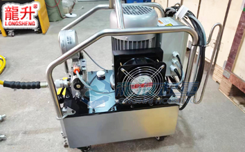 LPE10系列电动液压泵实物图二